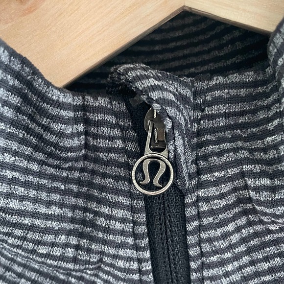 Lululemon Run Swiftly Tech Long Sleeve 1/2 Zip 4 - Picture 8 of 13